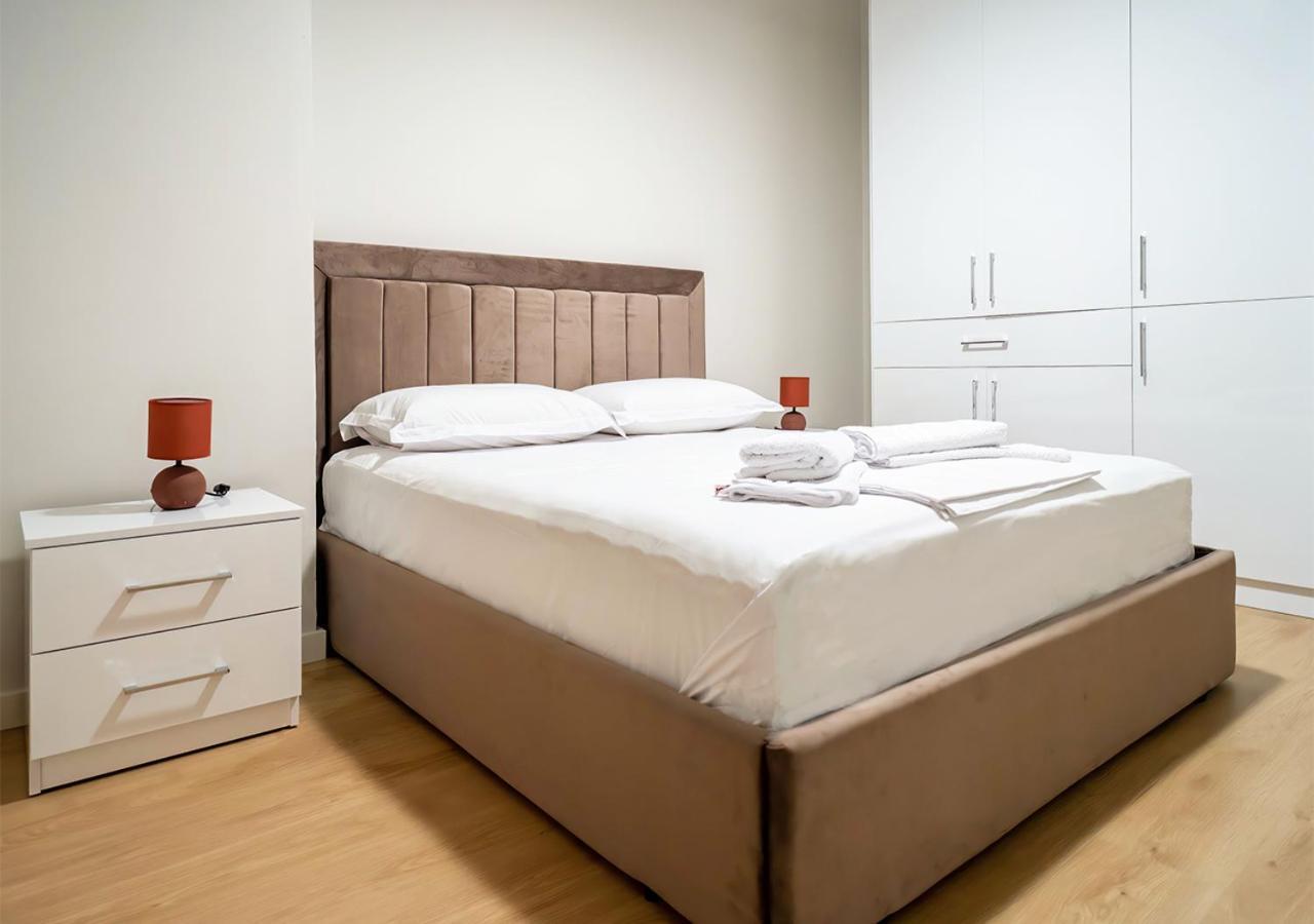 Home Inn Apartment Near City Center Tirana Zewnętrze zdjęcie